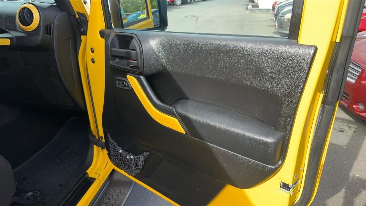 Jeep Wrangler Unlimited 4WD 4dr Sport 2015