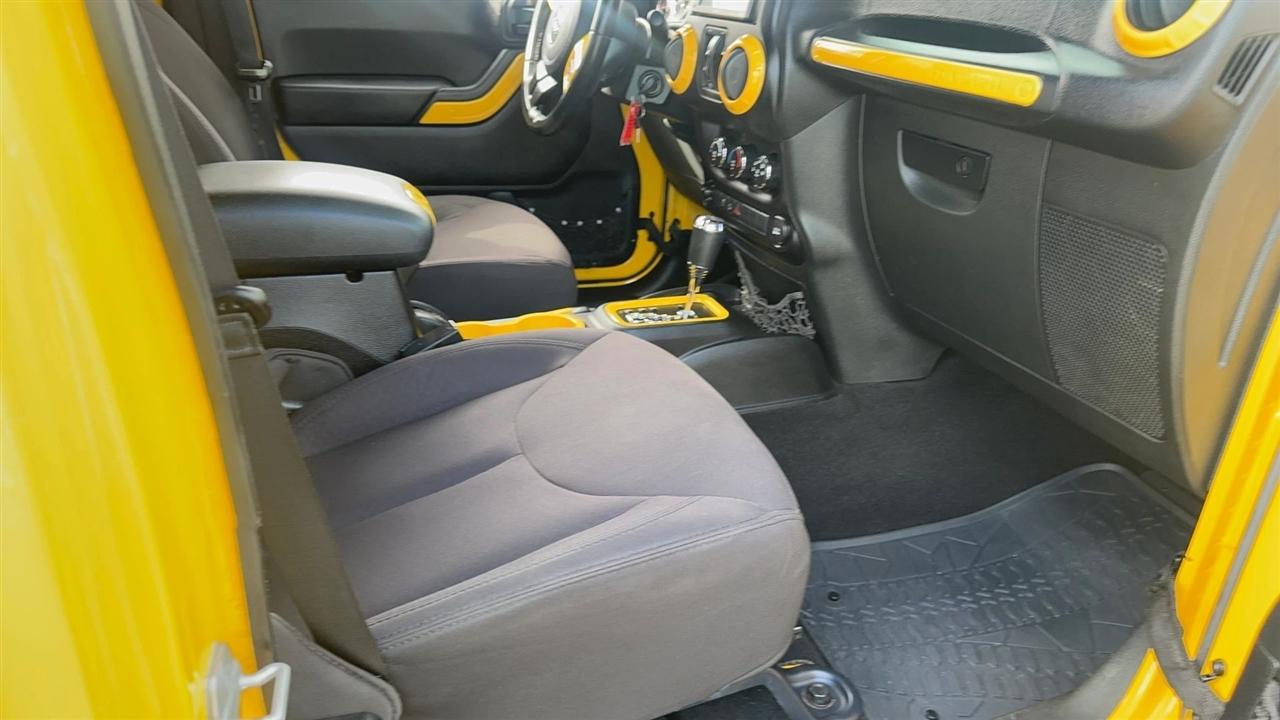 Jeep Wrangler Unlimited 4WD 4dr Sport 2015