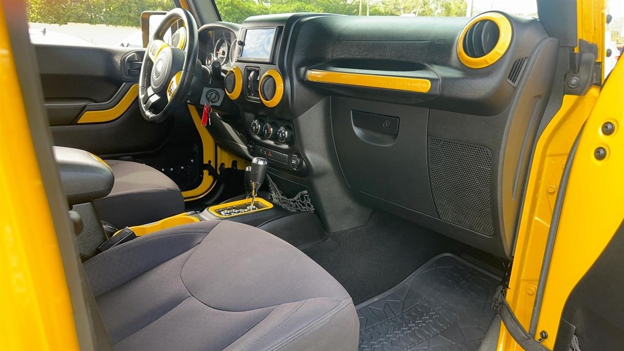 Jeep Wrangler Unlimited 4WD 4dr Sport 2015