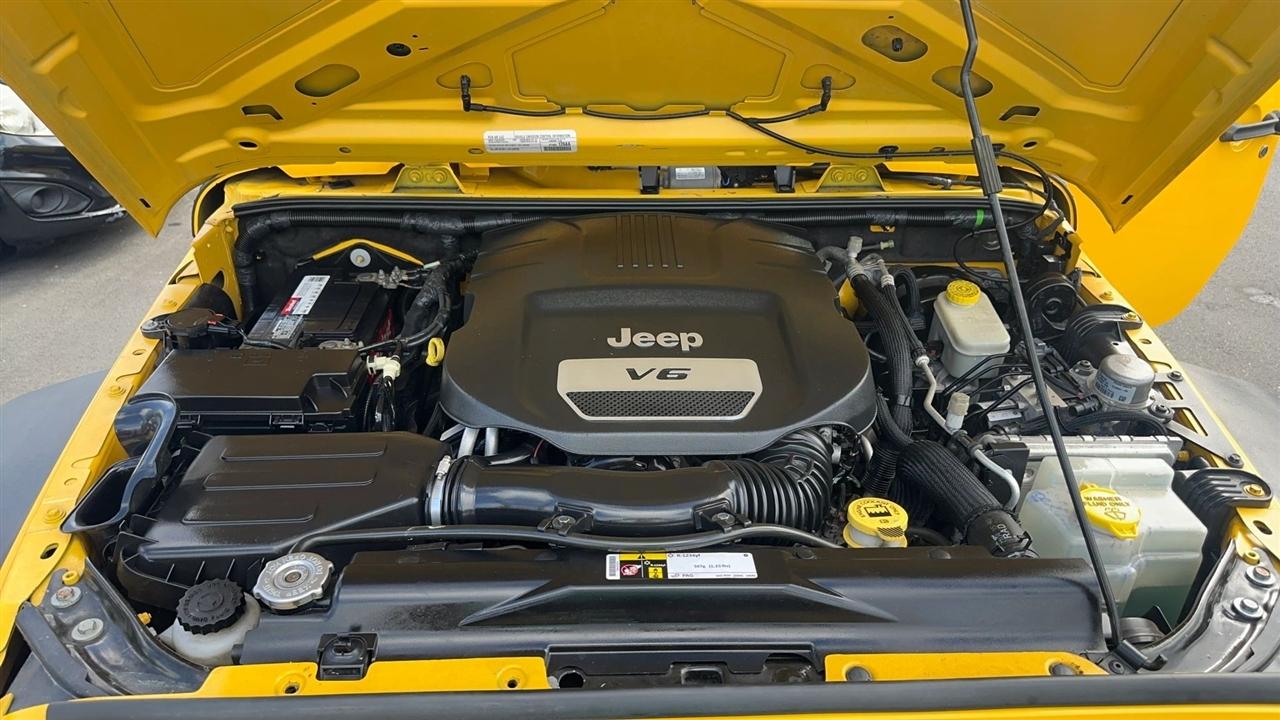 Jeep Wrangler Unlimited 4WD 4dr Sport 2015