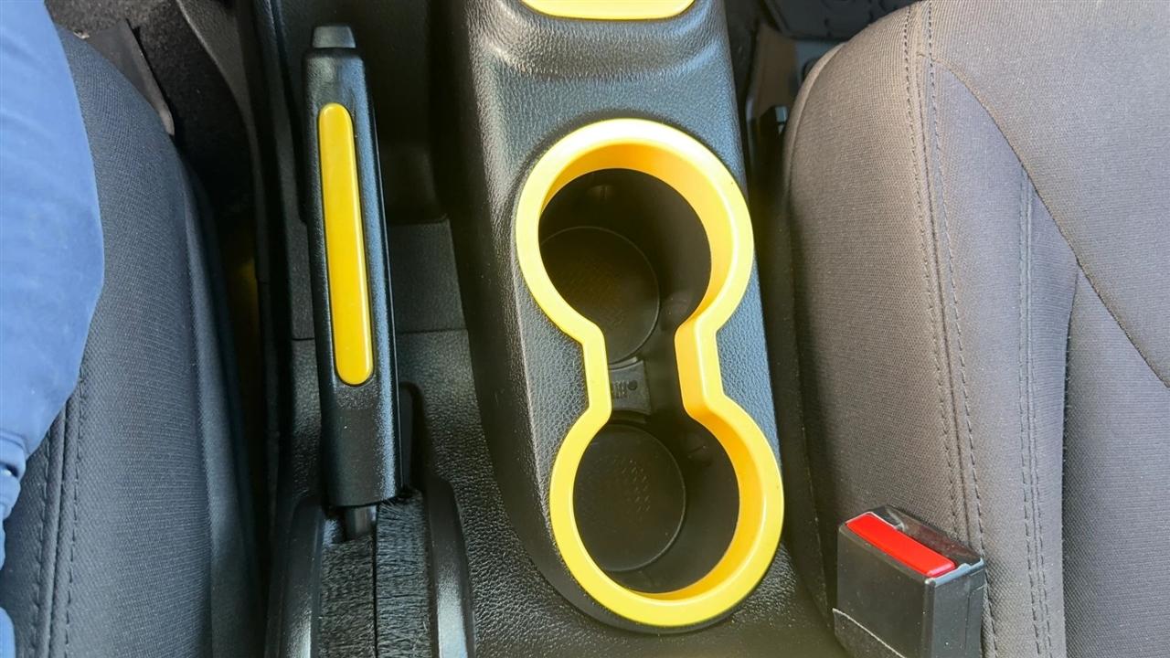 Jeep Wrangler Unlimited 4WD 4dr Sport 2015