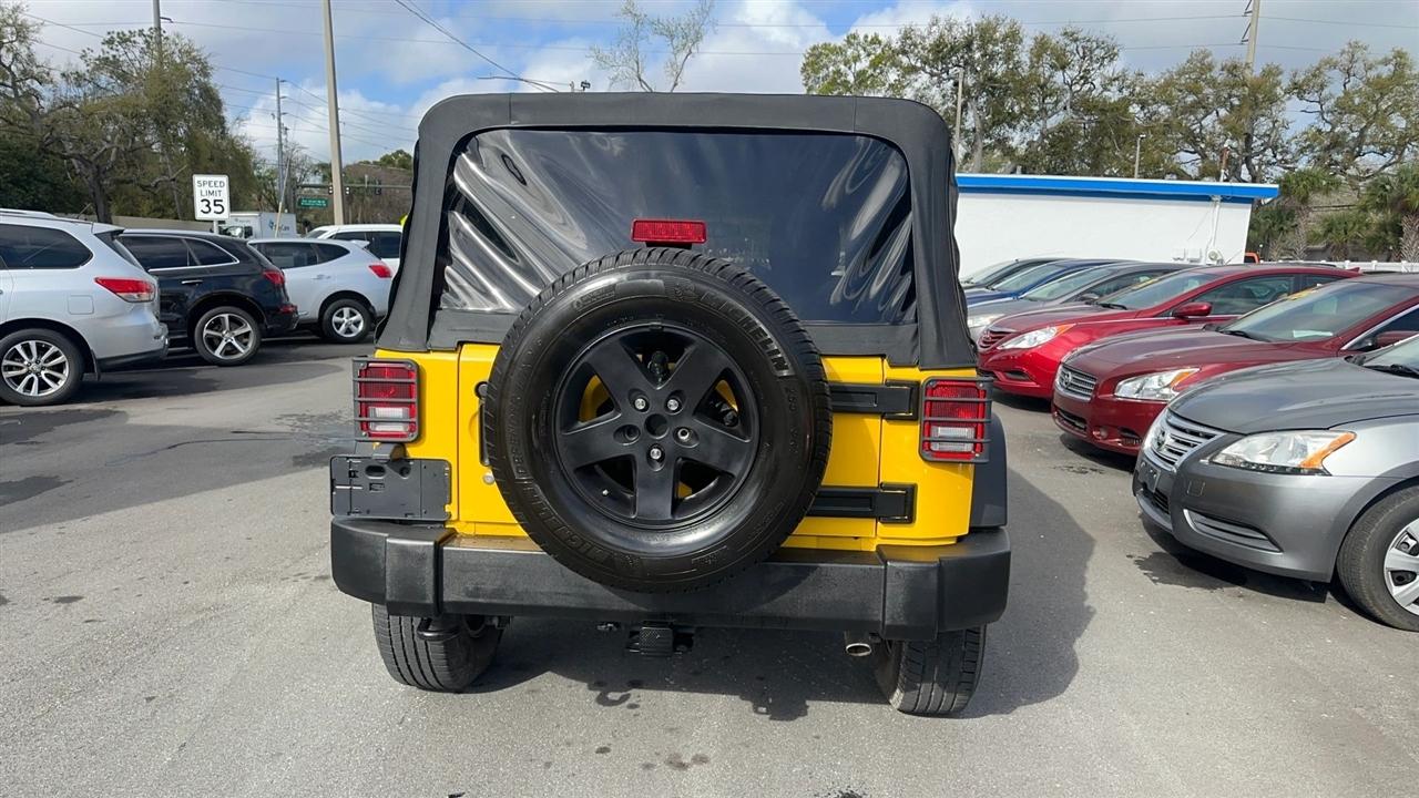 Jeep Wrangler Unlimited 4WD 4dr Sport 2015