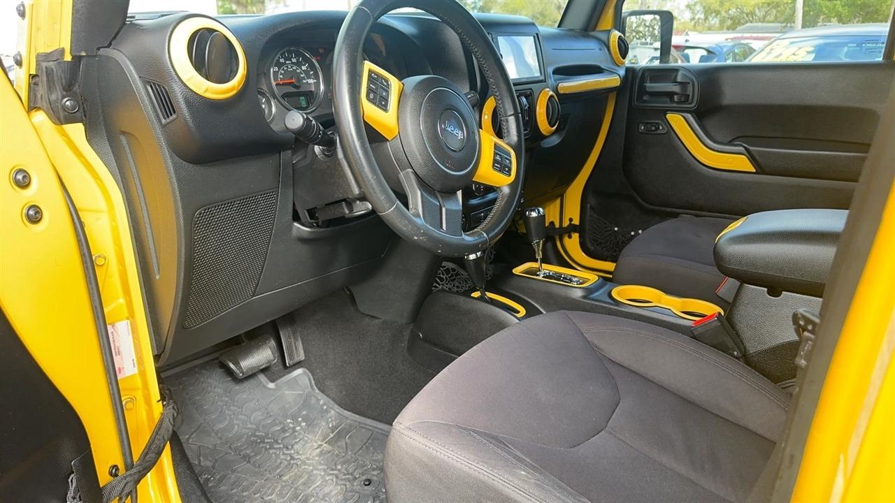 Jeep Wrangler Unlimited 4WD 4dr Sport 2015