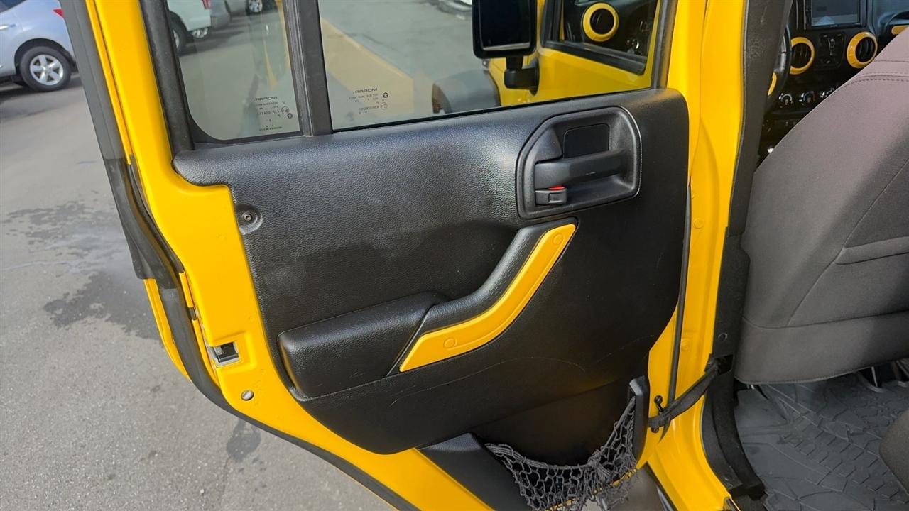 Jeep Wrangler Unlimited 4WD 4dr Sport 2015