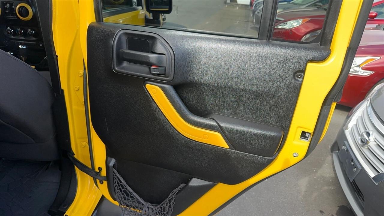 Jeep Wrangler Unlimited 4WD 4dr Sport 2015