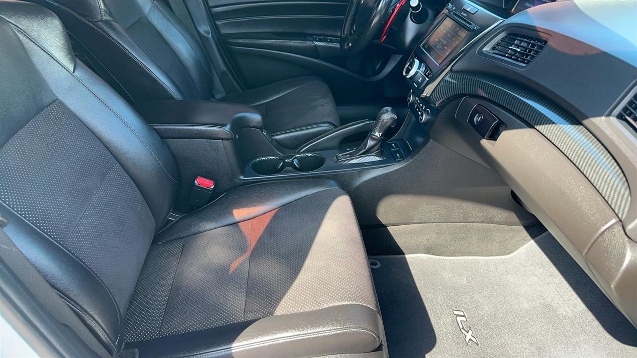 Acura ILX Sedan w/Technology Plus/A-SPEC Pkg 2017