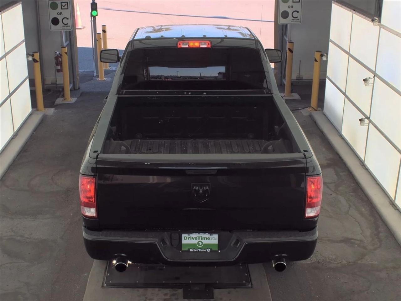 RAM 1500 Express 4x2 Quad Cab 6'4" Box 2018