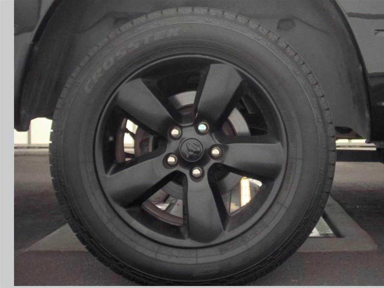 RAM 1500 Express 4x2 Quad Cab 6'4" Box 2018