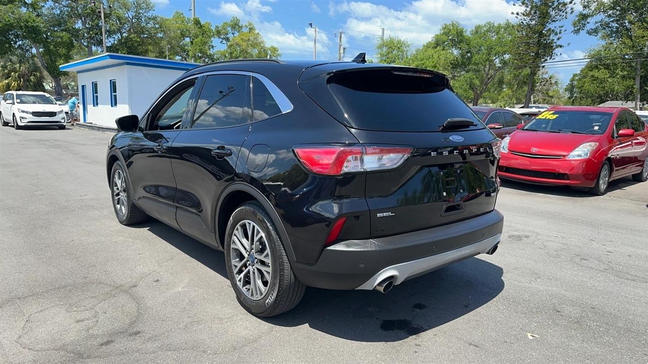 Ford Escape SEL FWD 2020