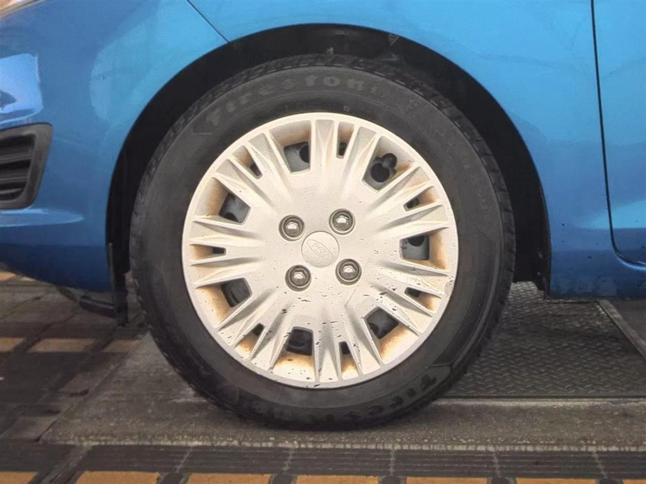 Ford Fiesta 5dr HB SE 2016