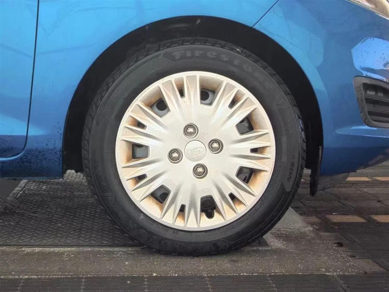 Ford Fiesta 5dr HB SE 2016