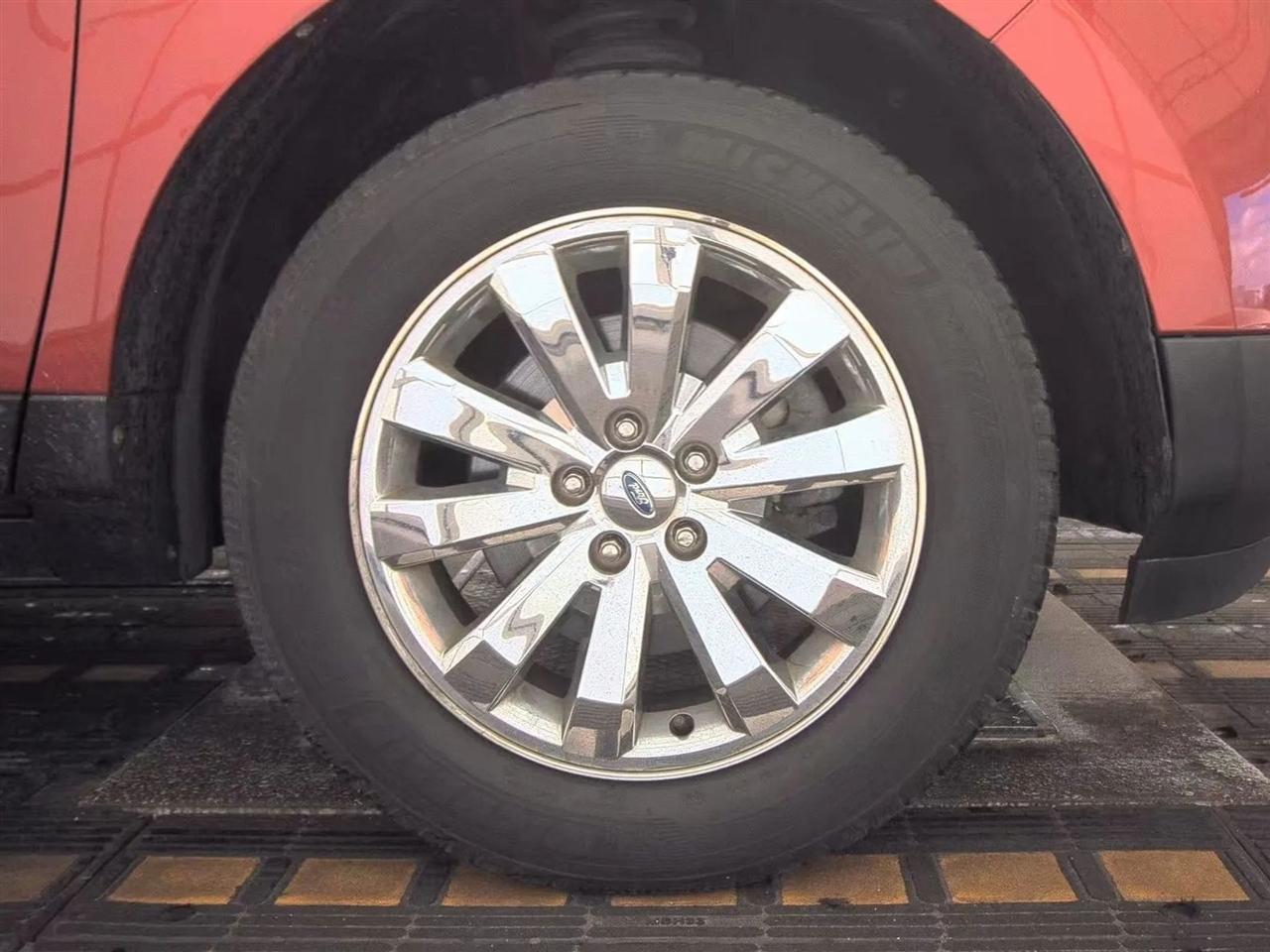 Ford Edge 4dr Limited FWD 2010