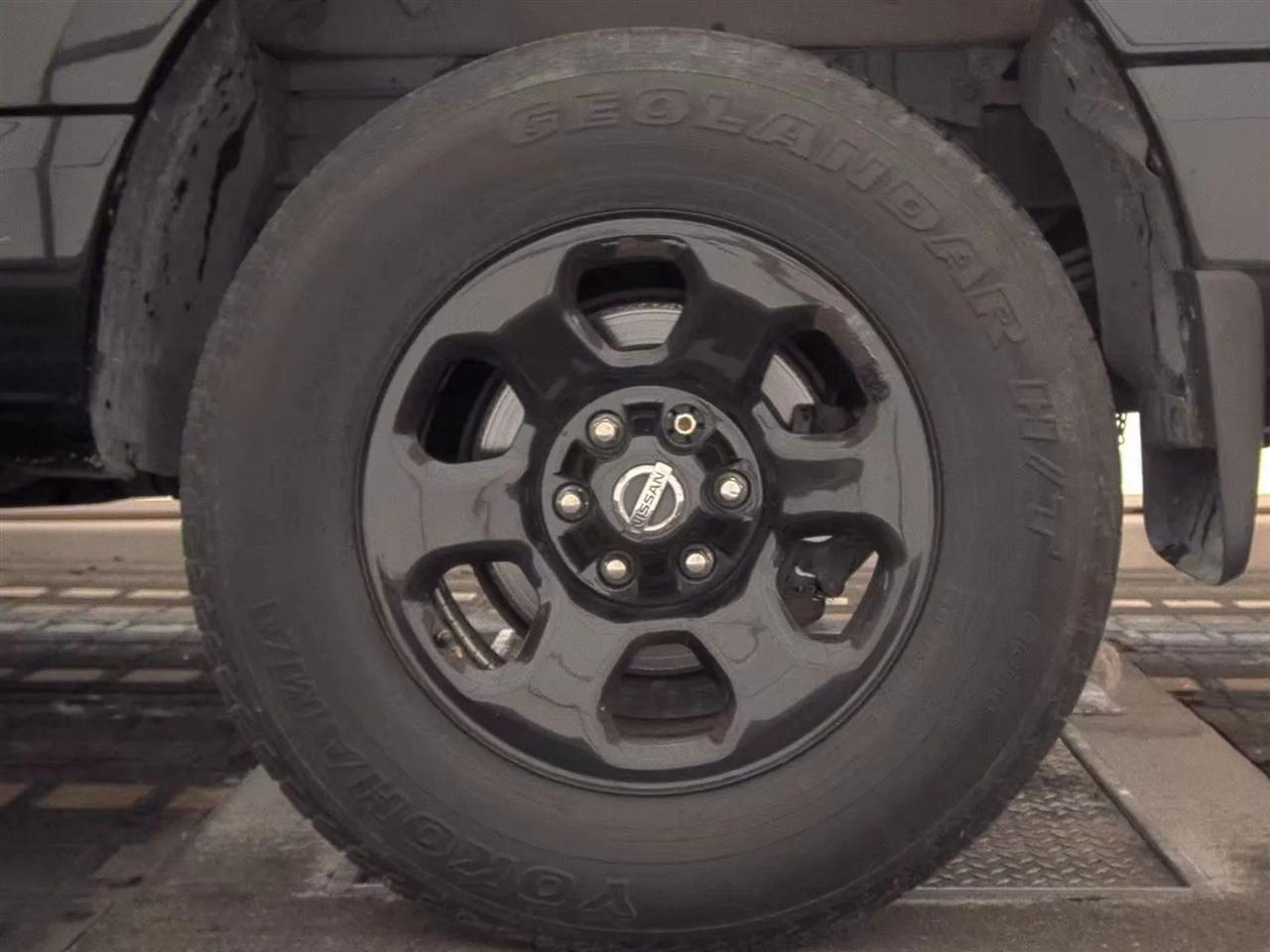 Nissan Titan 4x4 Crew Cab S 2017