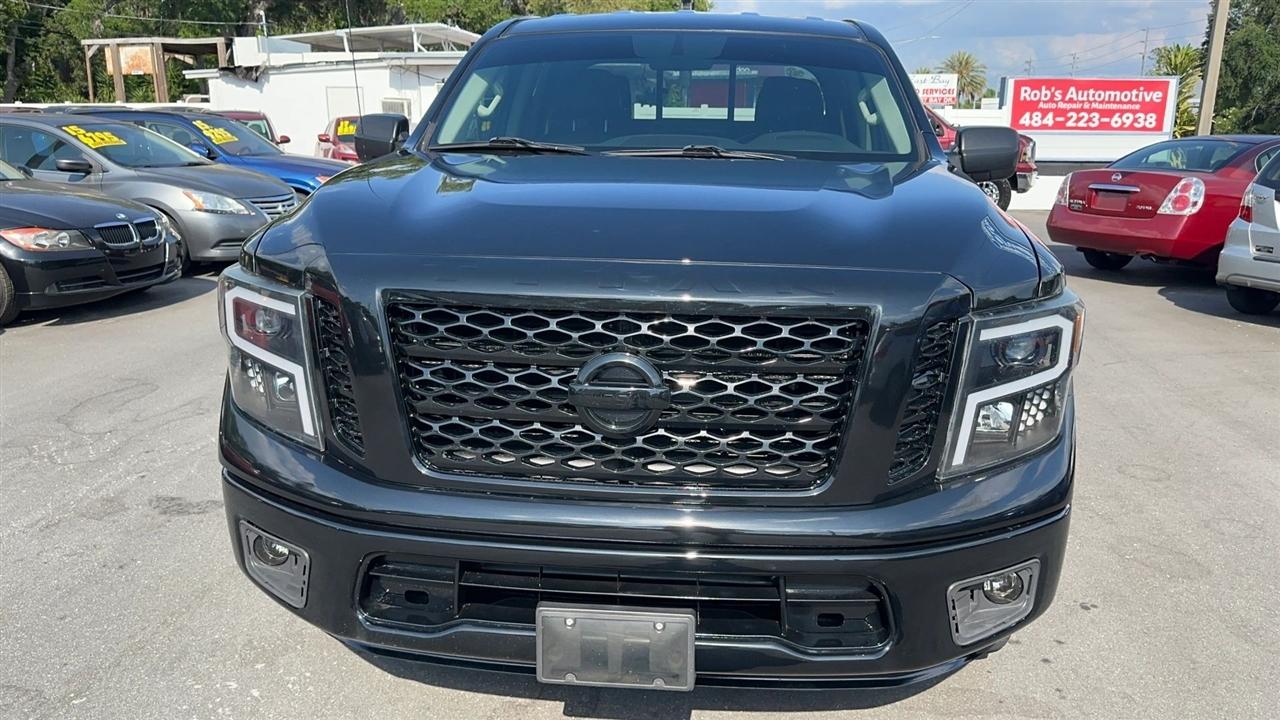 Nissan Titan 4x4 Crew Cab S 2017
