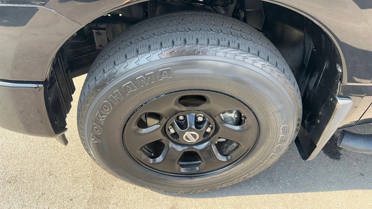Nissan Titan 4x4 Crew Cab S 2017
