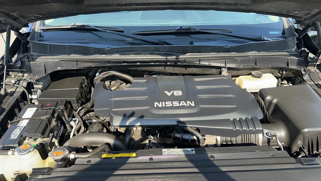 Nissan Titan 4x4 Crew Cab S 2017