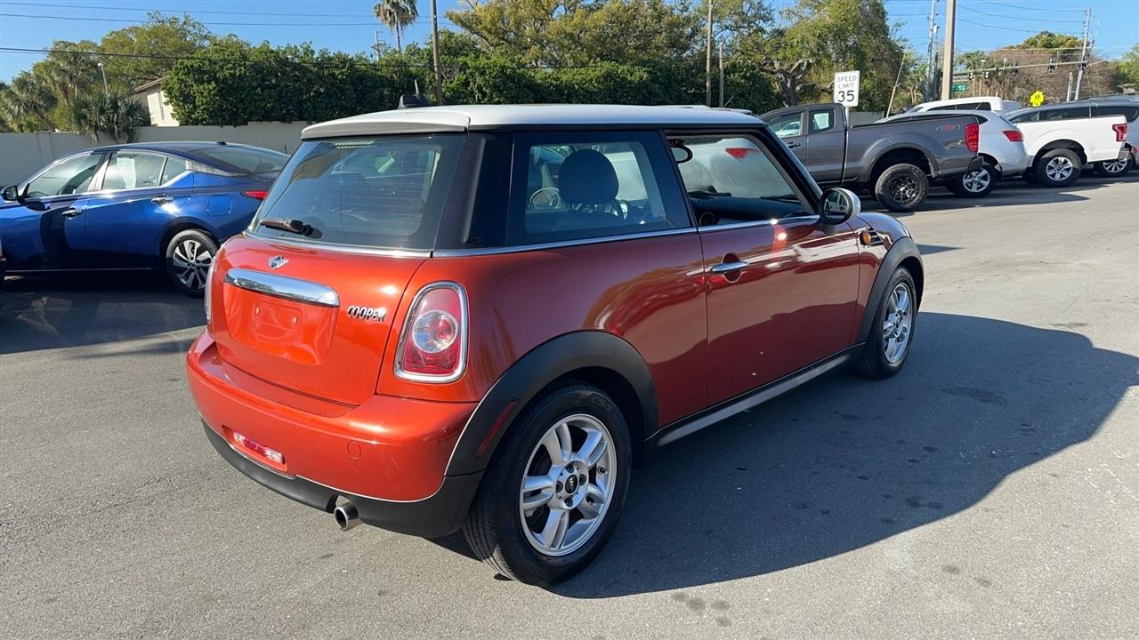 MINI Cooper Hardtop 2dr Cpe 2012