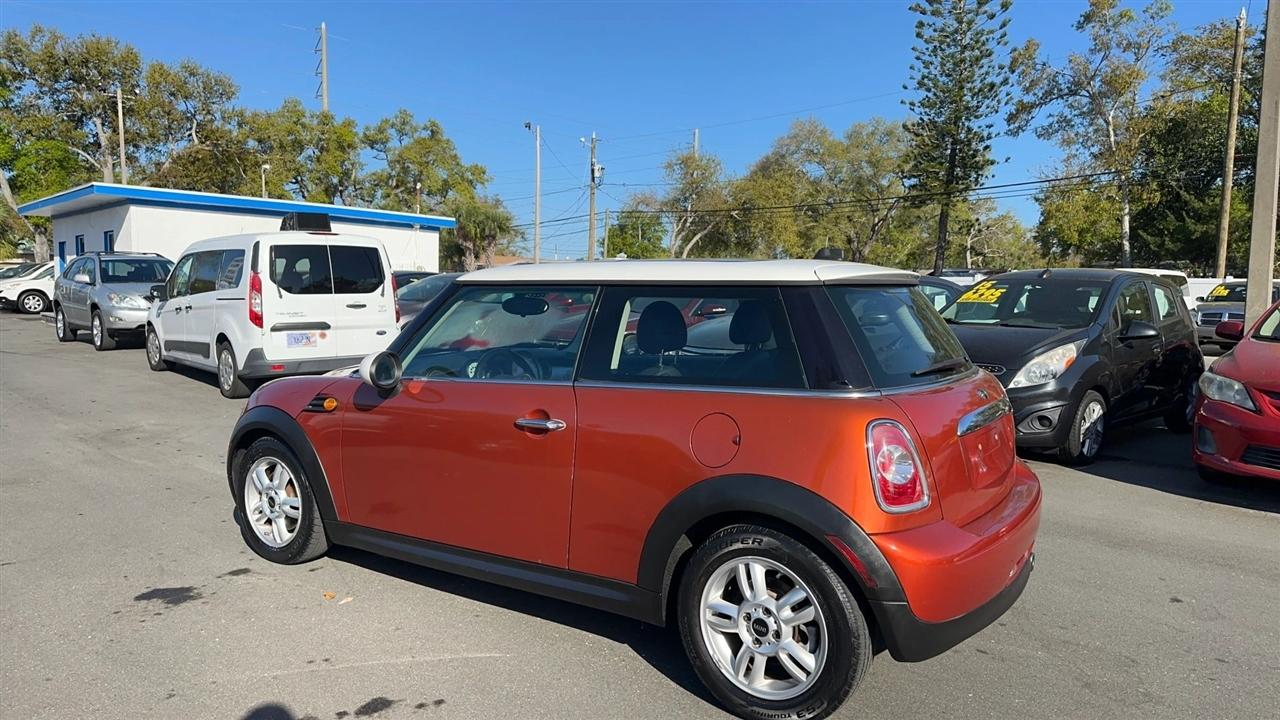 MINI Cooper Hardtop 2dr Cpe 2012