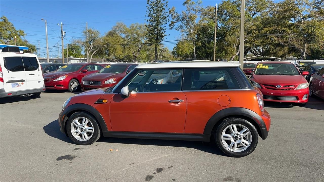 MINI Cooper Hardtop 2dr Cpe 2012