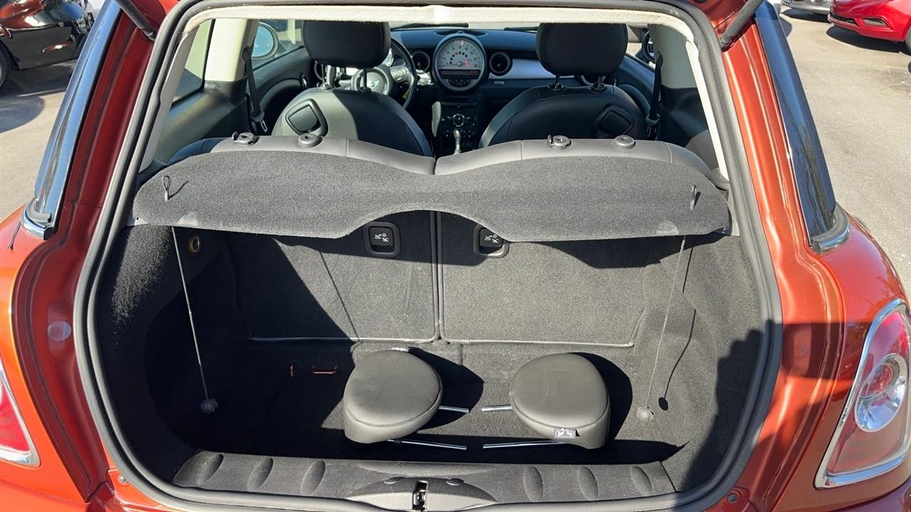 MINI Cooper Hardtop 2dr Cpe 2012