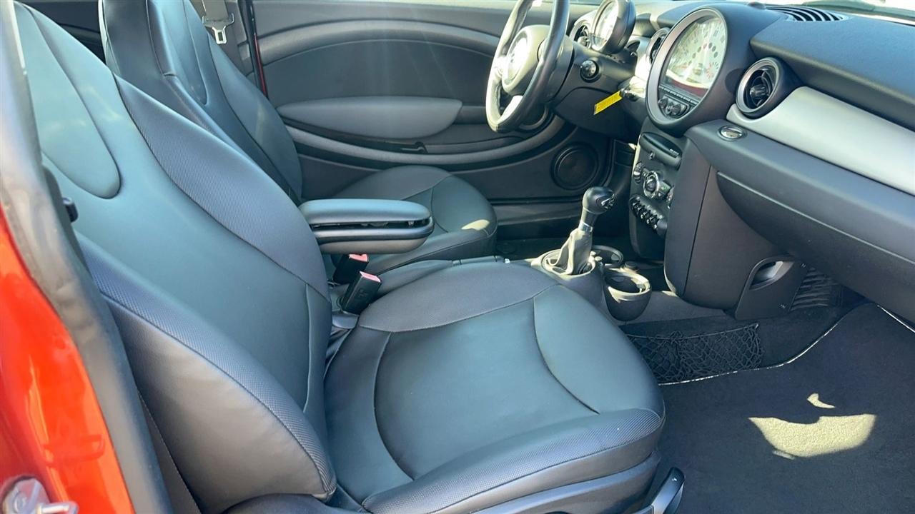 MINI Cooper Hardtop 2dr Cpe 2012