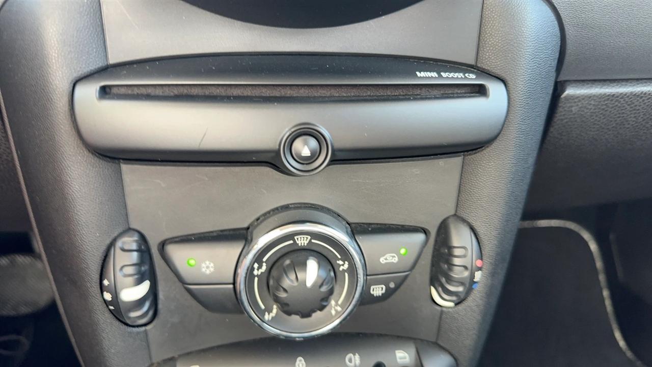 MINI Cooper Hardtop 2dr Cpe 2012