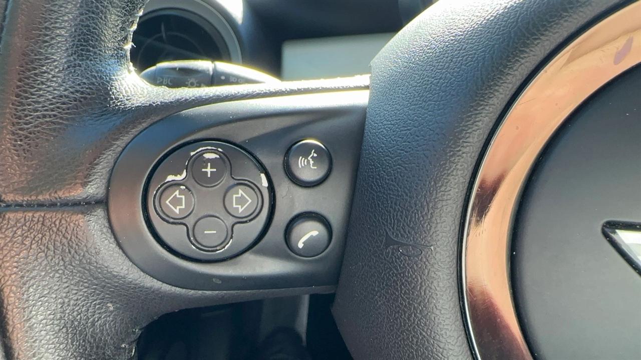 MINI Cooper Hardtop 2dr Cpe 2012