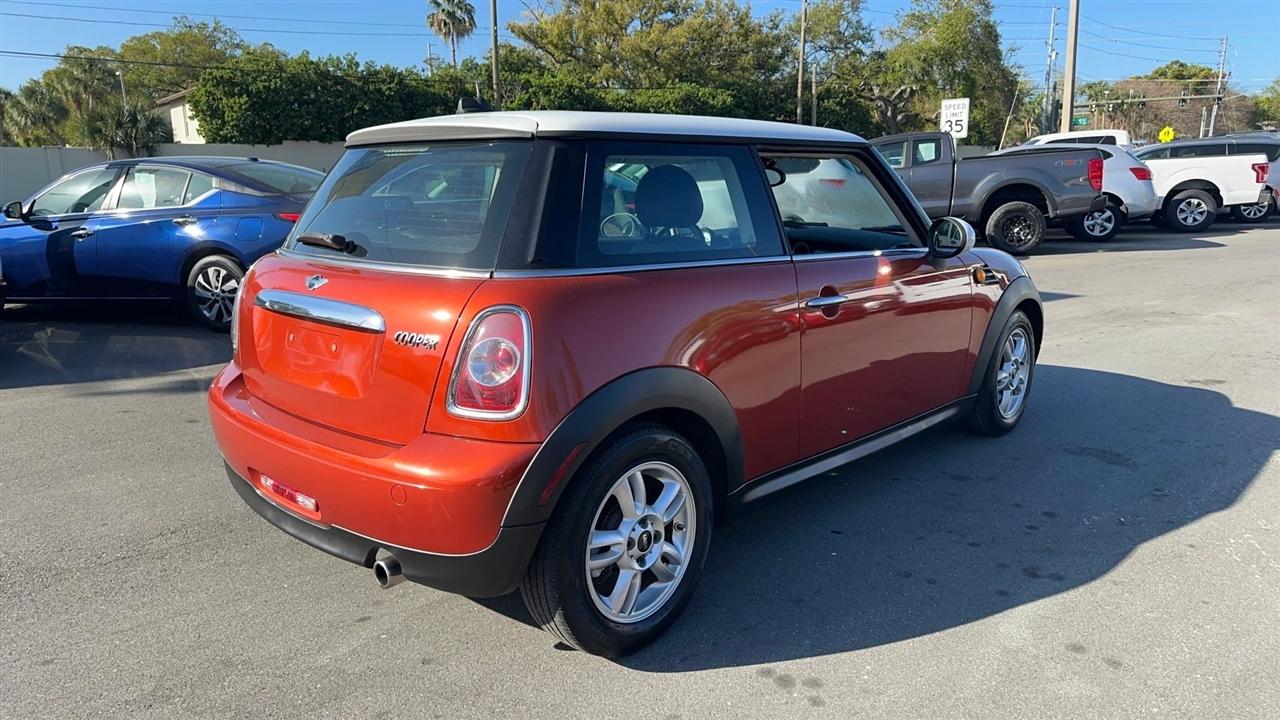 MINI Cooper Hardtop 2dr Cpe 2012