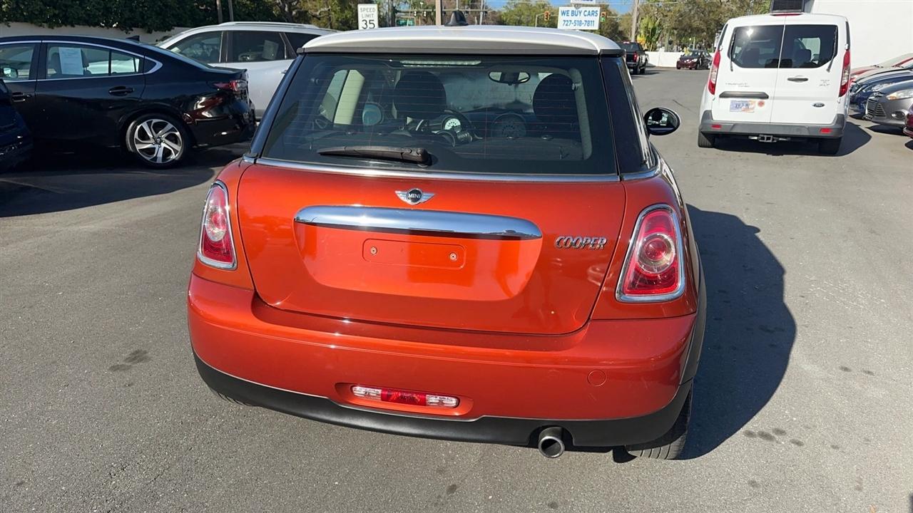 MINI Cooper Hardtop 2dr Cpe 2012