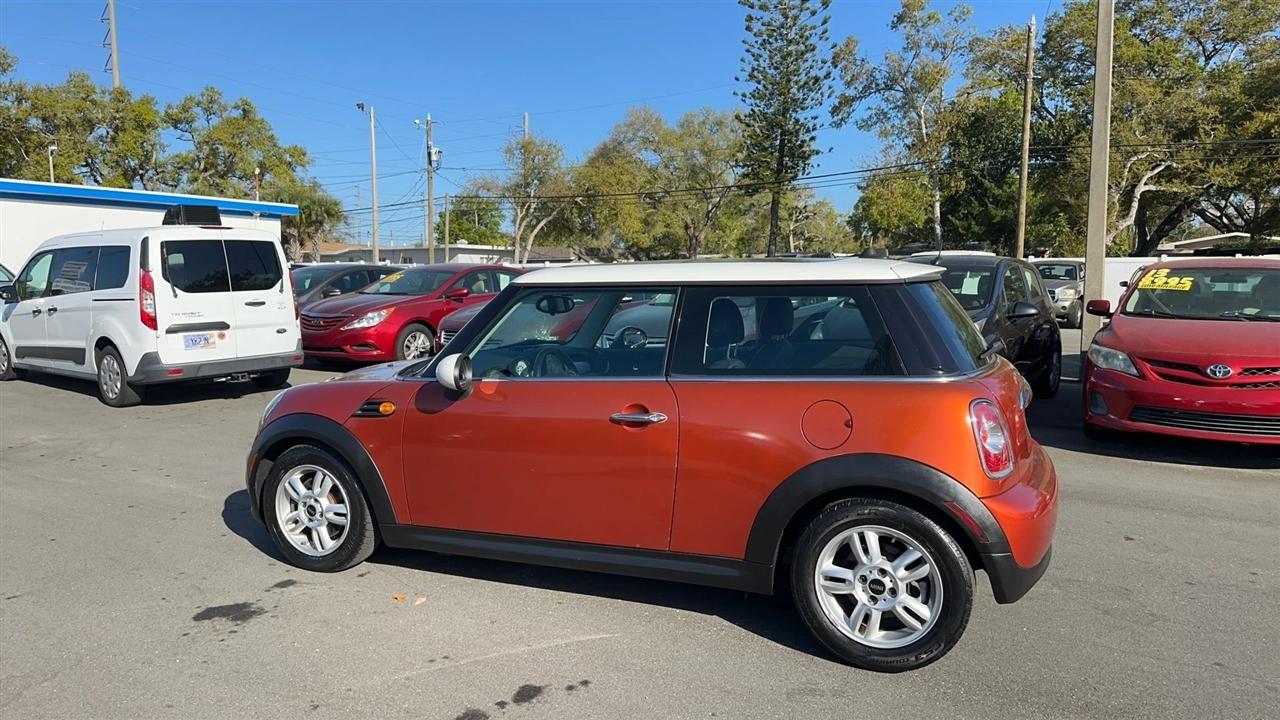 MINI Cooper Hardtop 2dr Cpe 2012