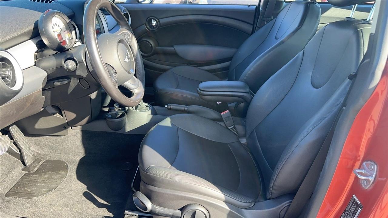 MINI Cooper Hardtop 2dr Cpe 2012