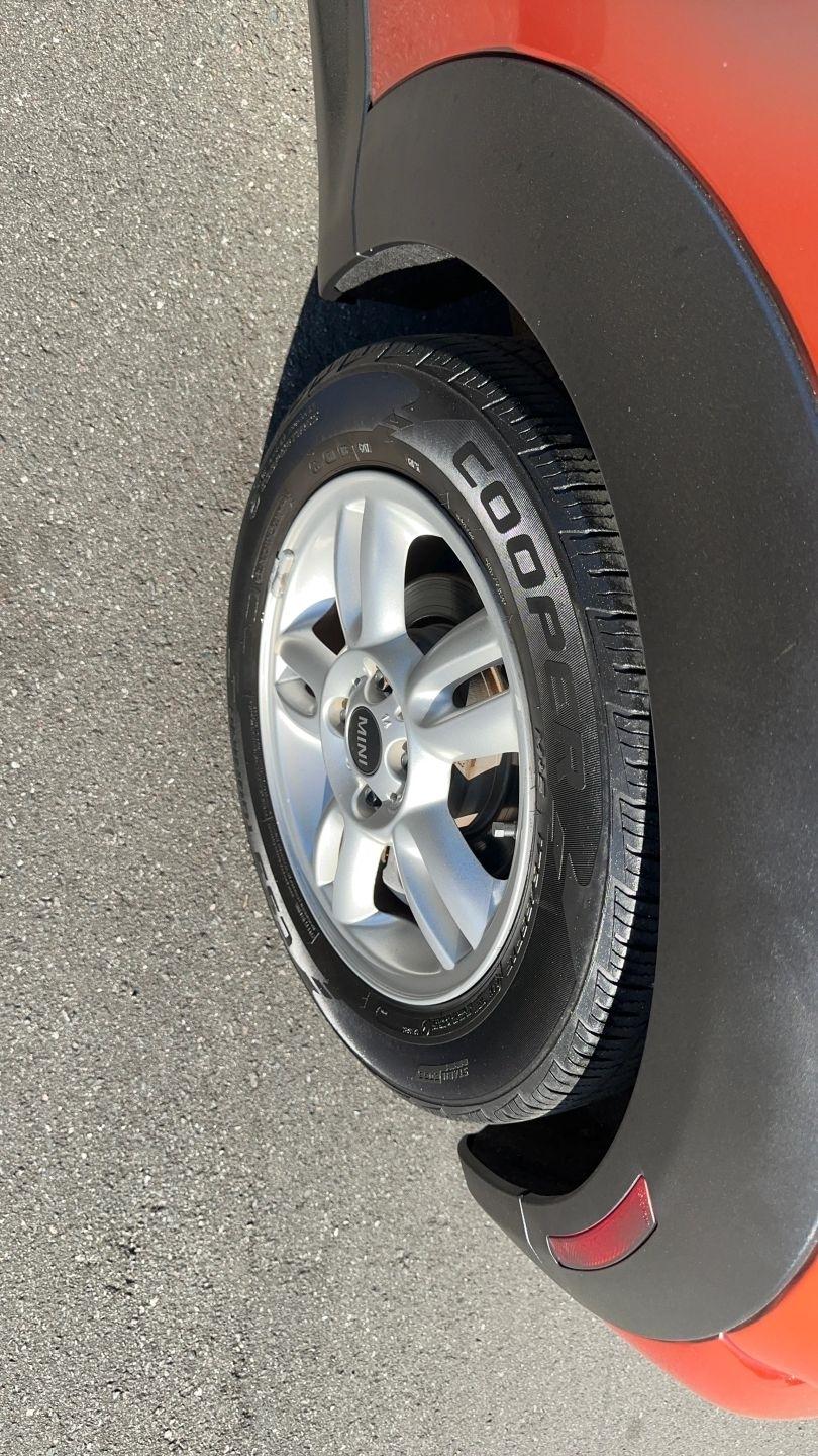 MINI Cooper Hardtop 2dr Cpe 2012