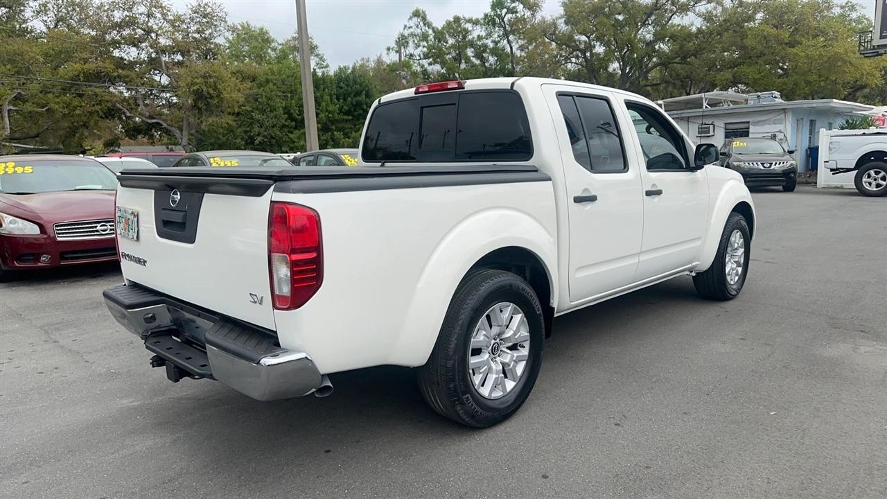 Nissan Frontier Crew Cab 4x2 SV V6 Auto 2018