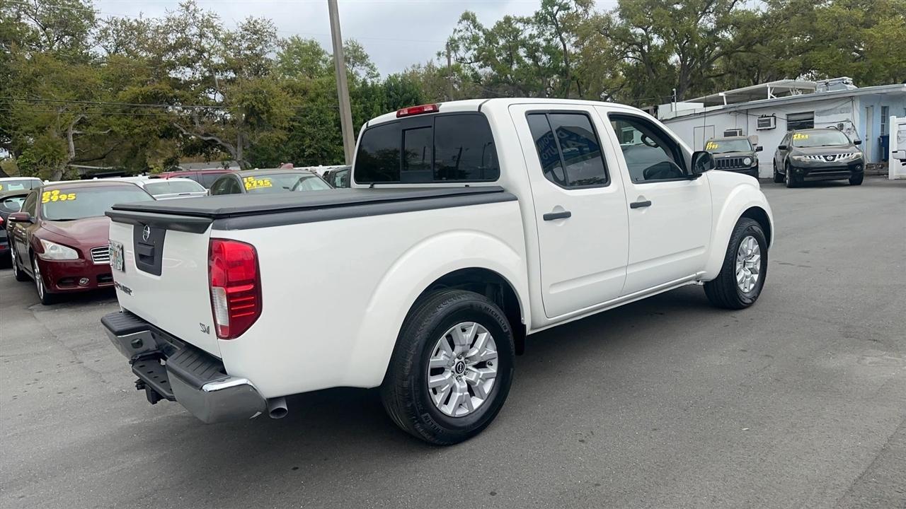 Nissan Frontier Crew Cab 4x2 SV V6 Auto 2018