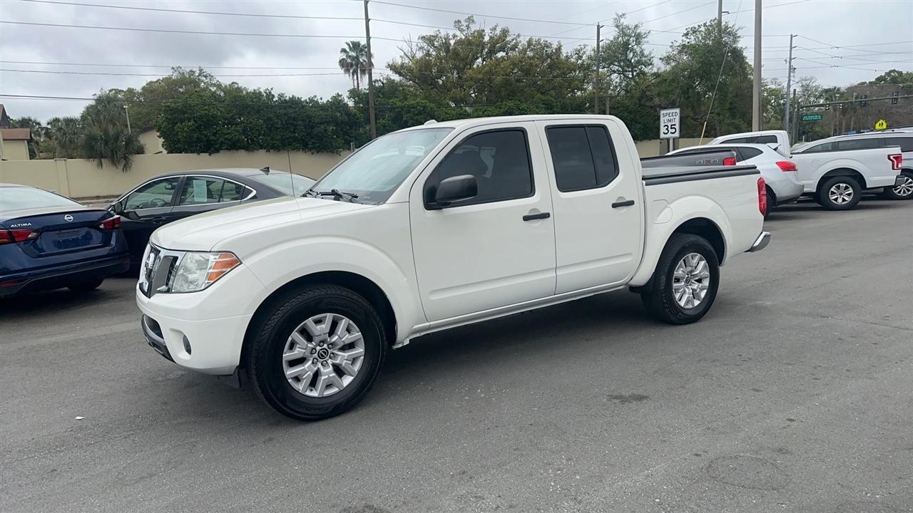 Nissan Frontier Crew Cab 4x2 SV V6 Auto 2018