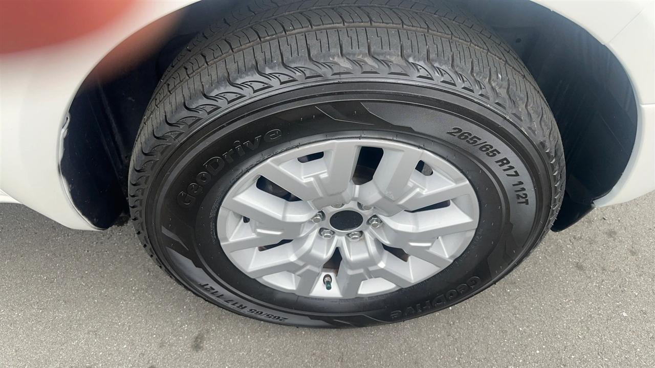 Nissan Frontier Crew Cab 4x2 SV V6 Auto 2018