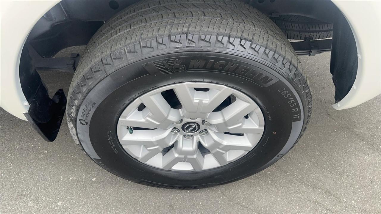 Nissan Frontier Crew Cab 4x2 SV V6 Auto 2018