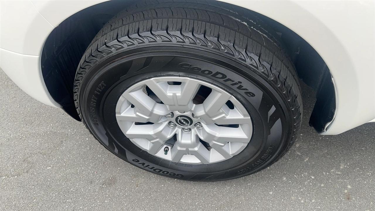 Nissan Frontier Crew Cab 4x2 SV V6 Auto 2018