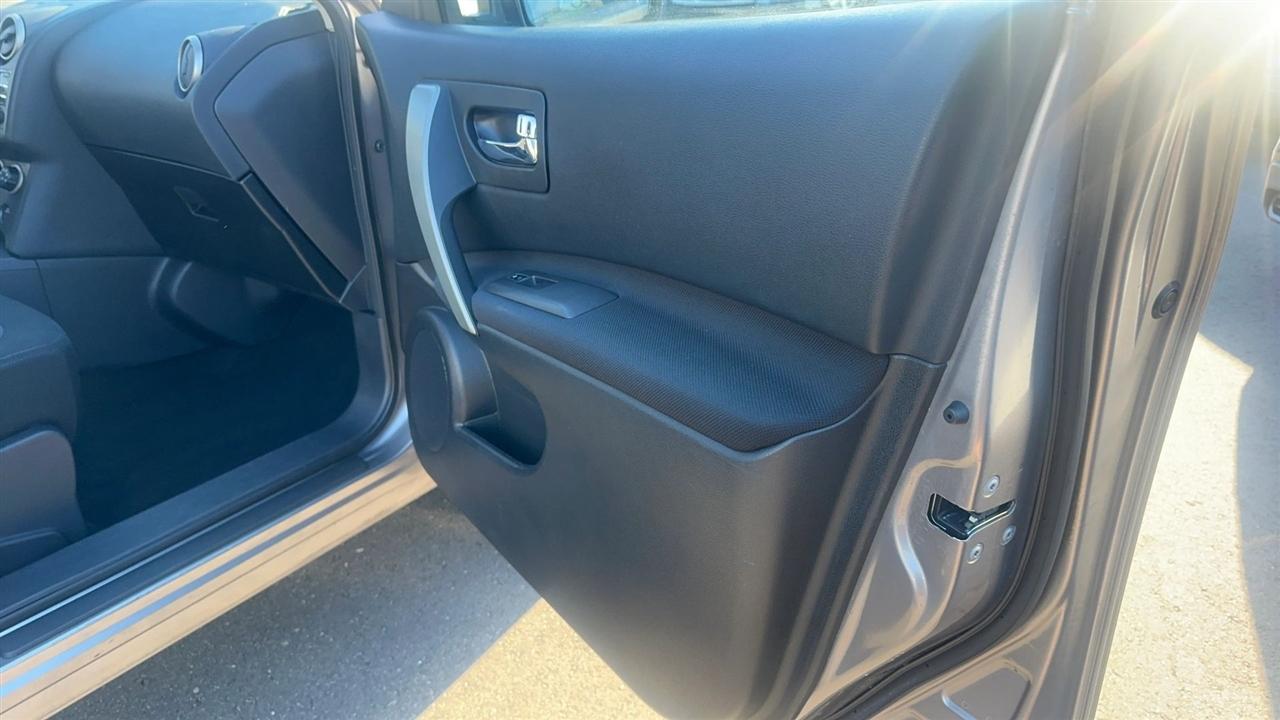 Nissan Rogue FWD 4dr SV 2013