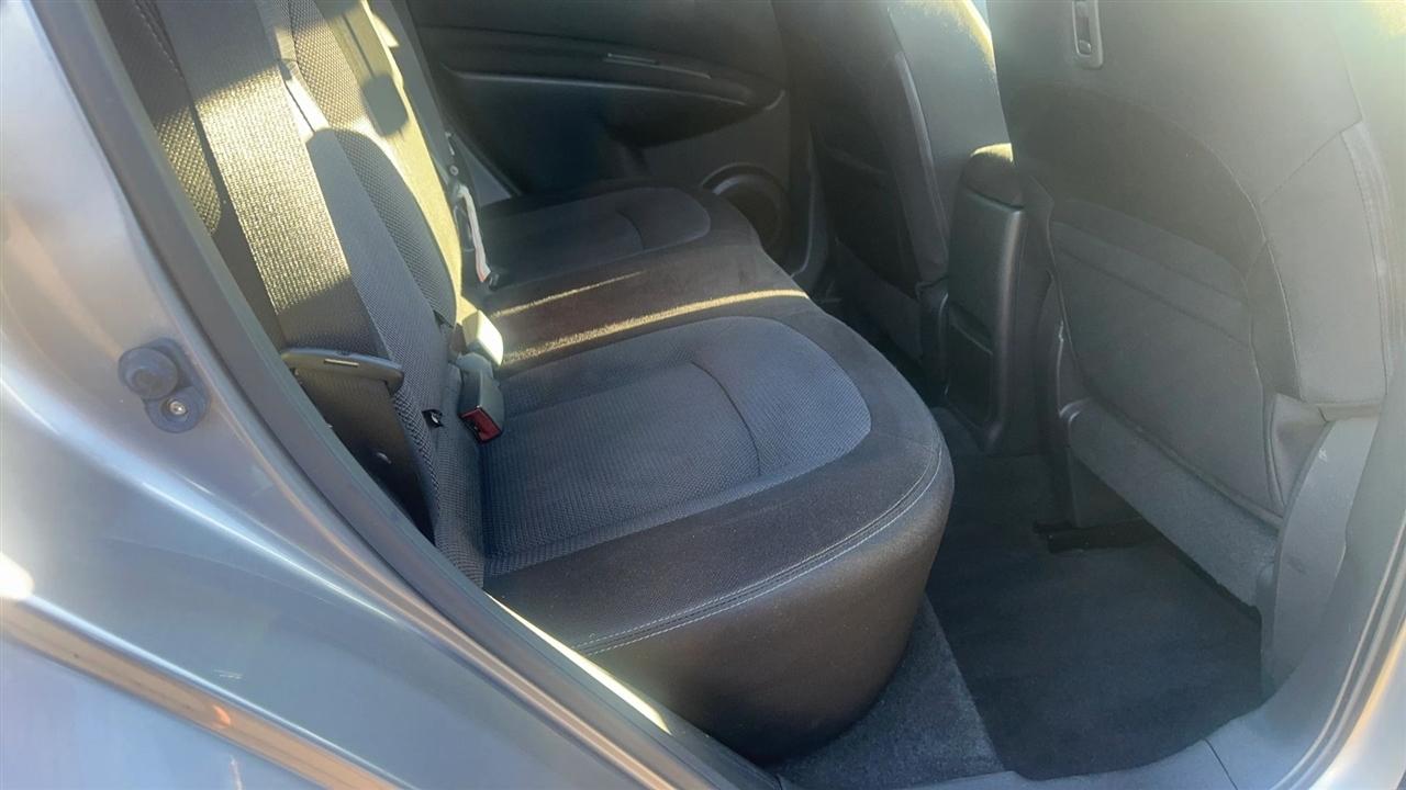 Nissan Rogue FWD 4dr SV 2013