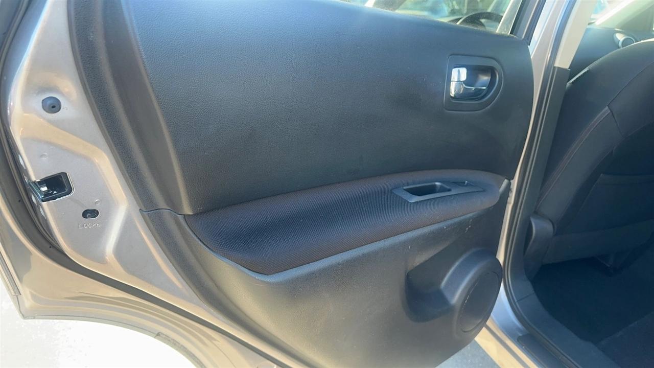 Nissan Rogue FWD 4dr SV 2013