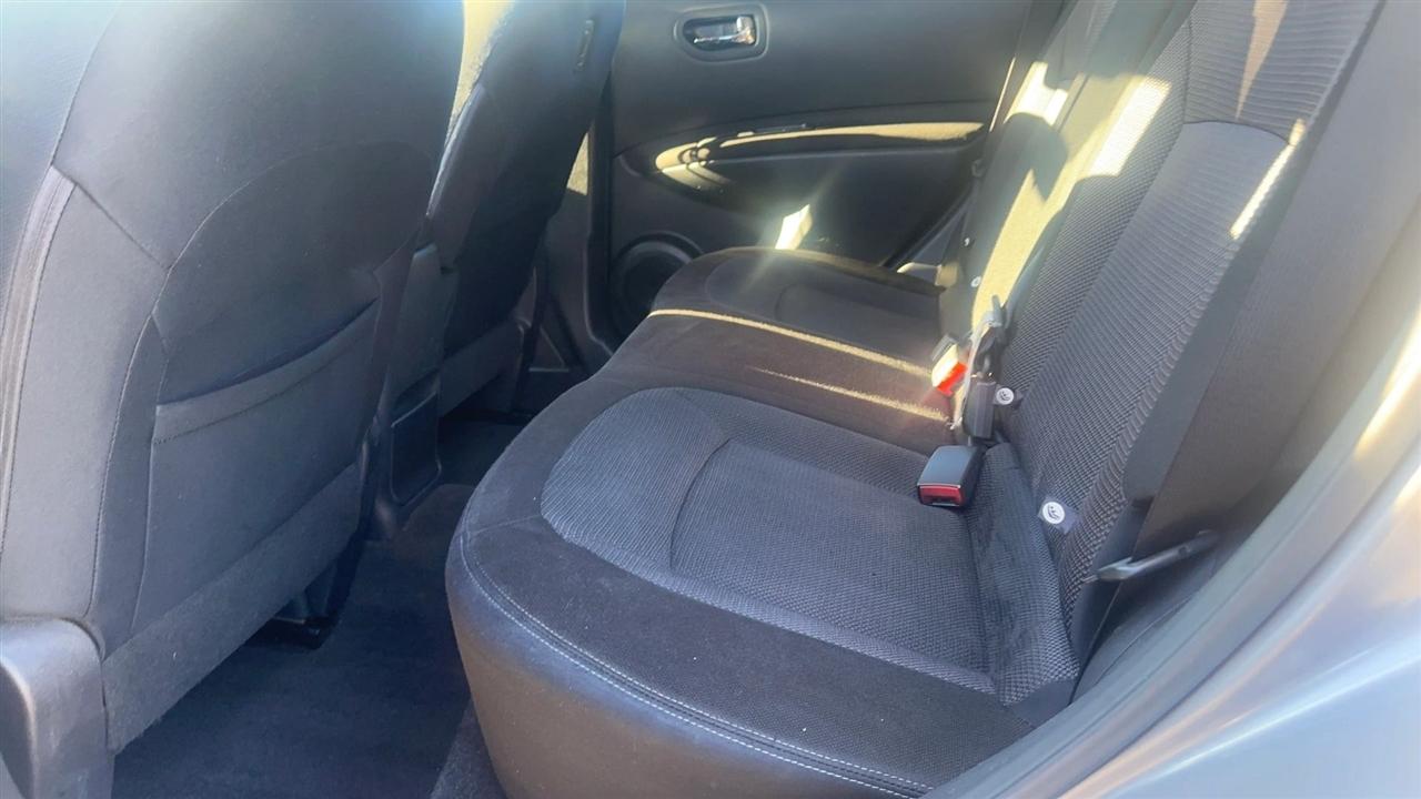 Nissan Rogue FWD 4dr SV 2013