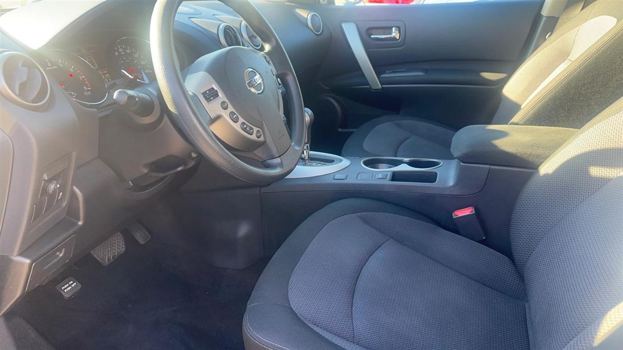 Nissan Rogue FWD 4dr SV 2013