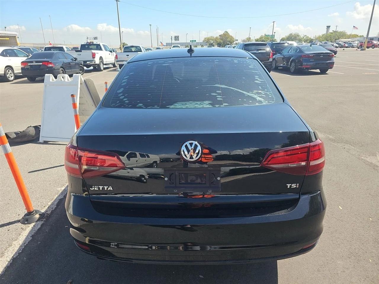 Volkswagen Jetta Sedan 4dr Auto 1.4T S 2016