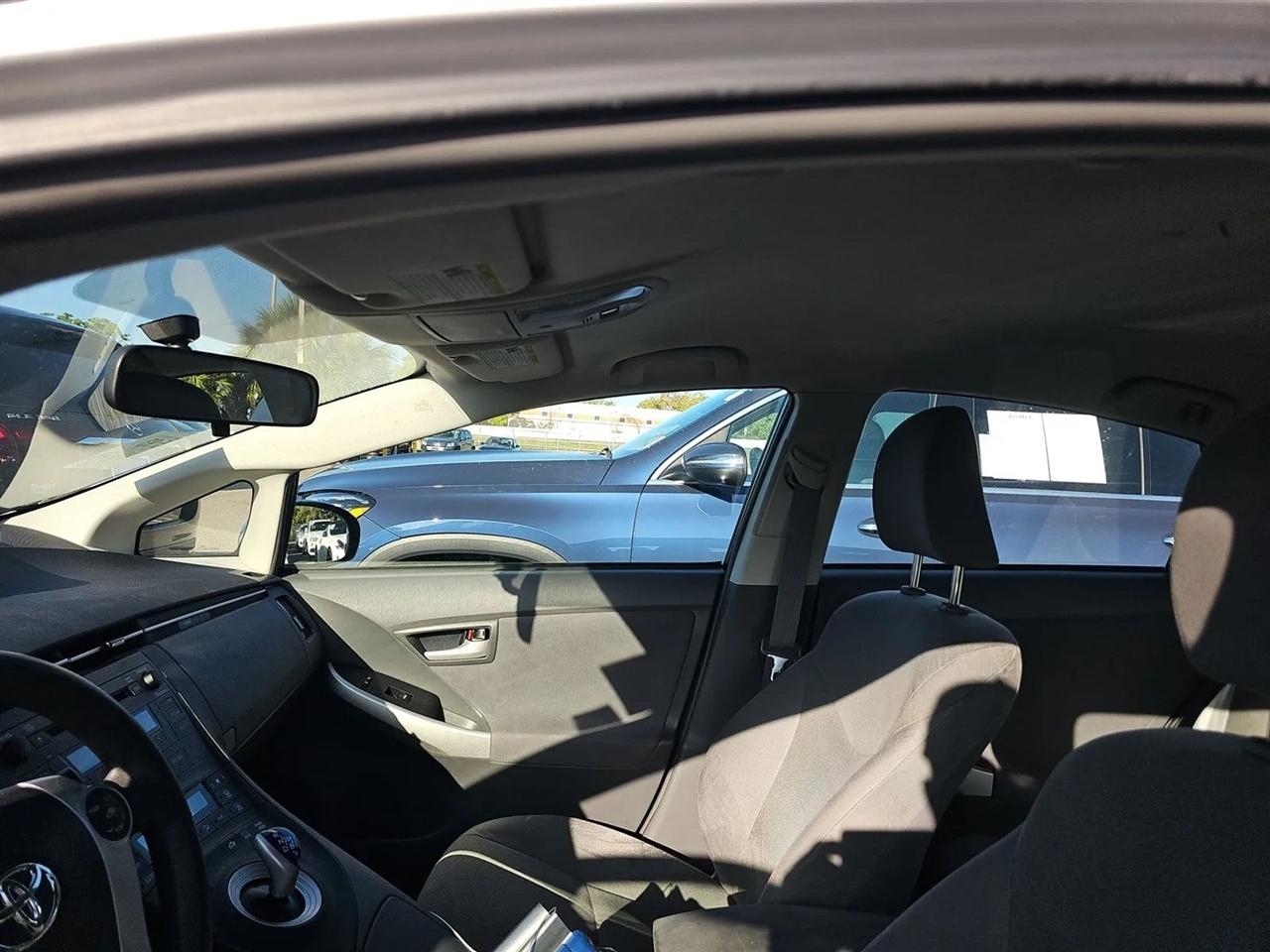 Toyota Prius 5dr HB III (Natl) 2010