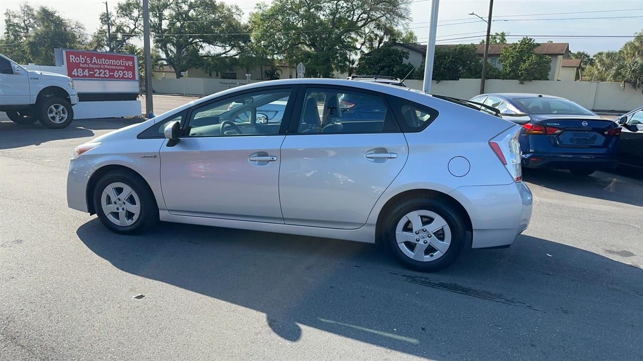 Toyota Prius 5dr HB III (Natl) 2010