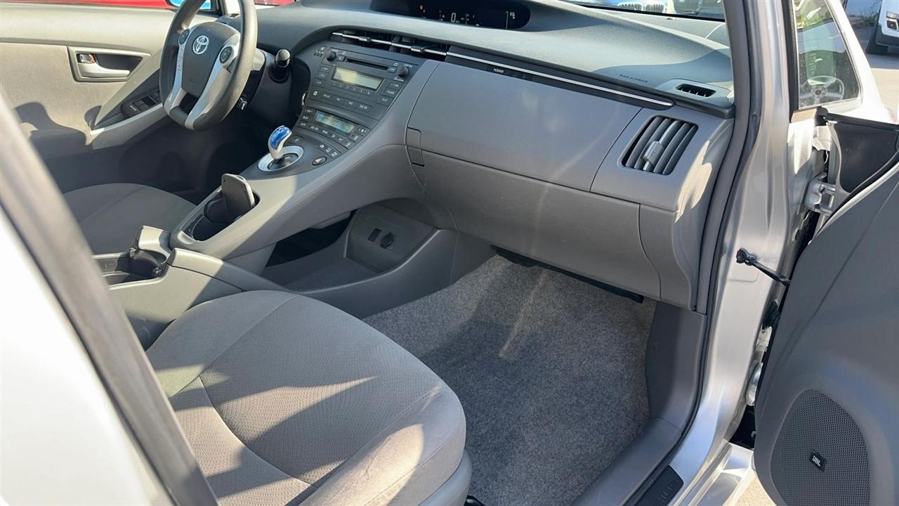 Toyota Prius 5dr HB III (Natl) 2010