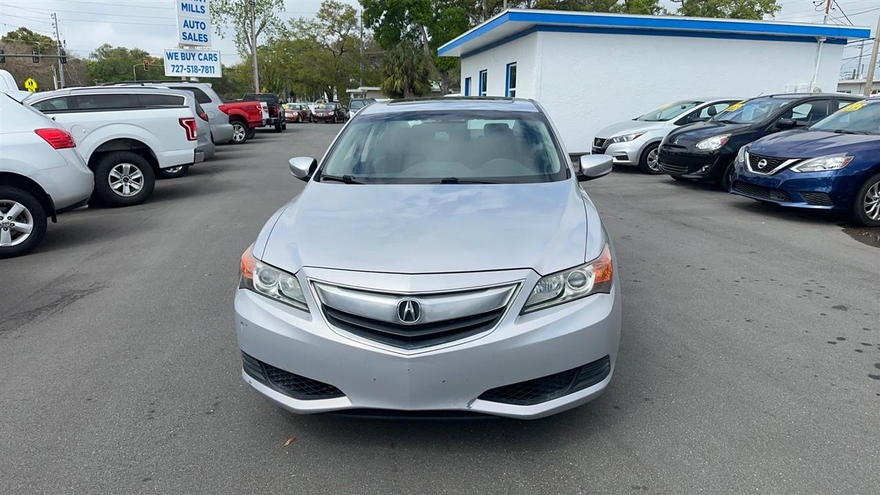 Acura ILX 4dr Sdn 2.0L 2013