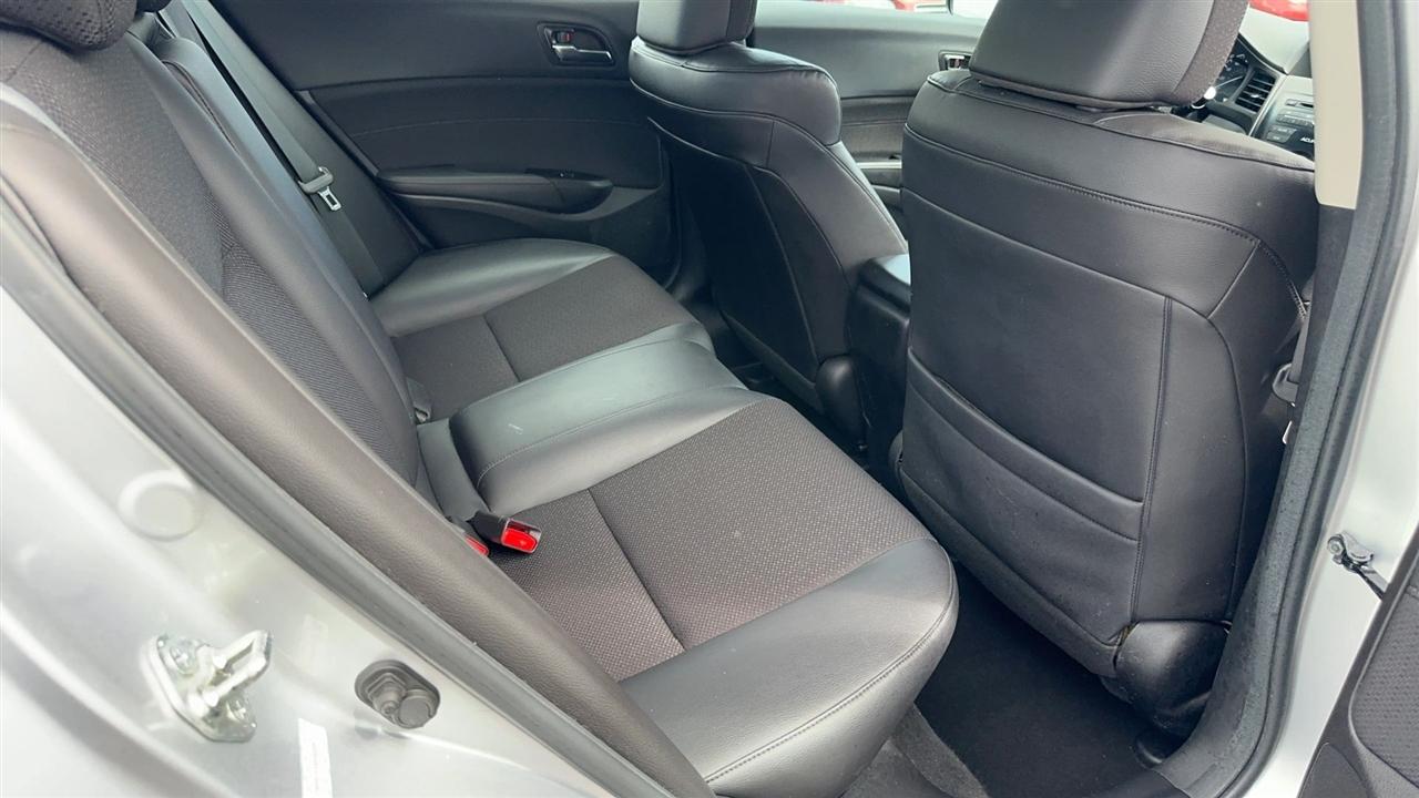 Acura ILX 4dr Sdn 2.0L 2013