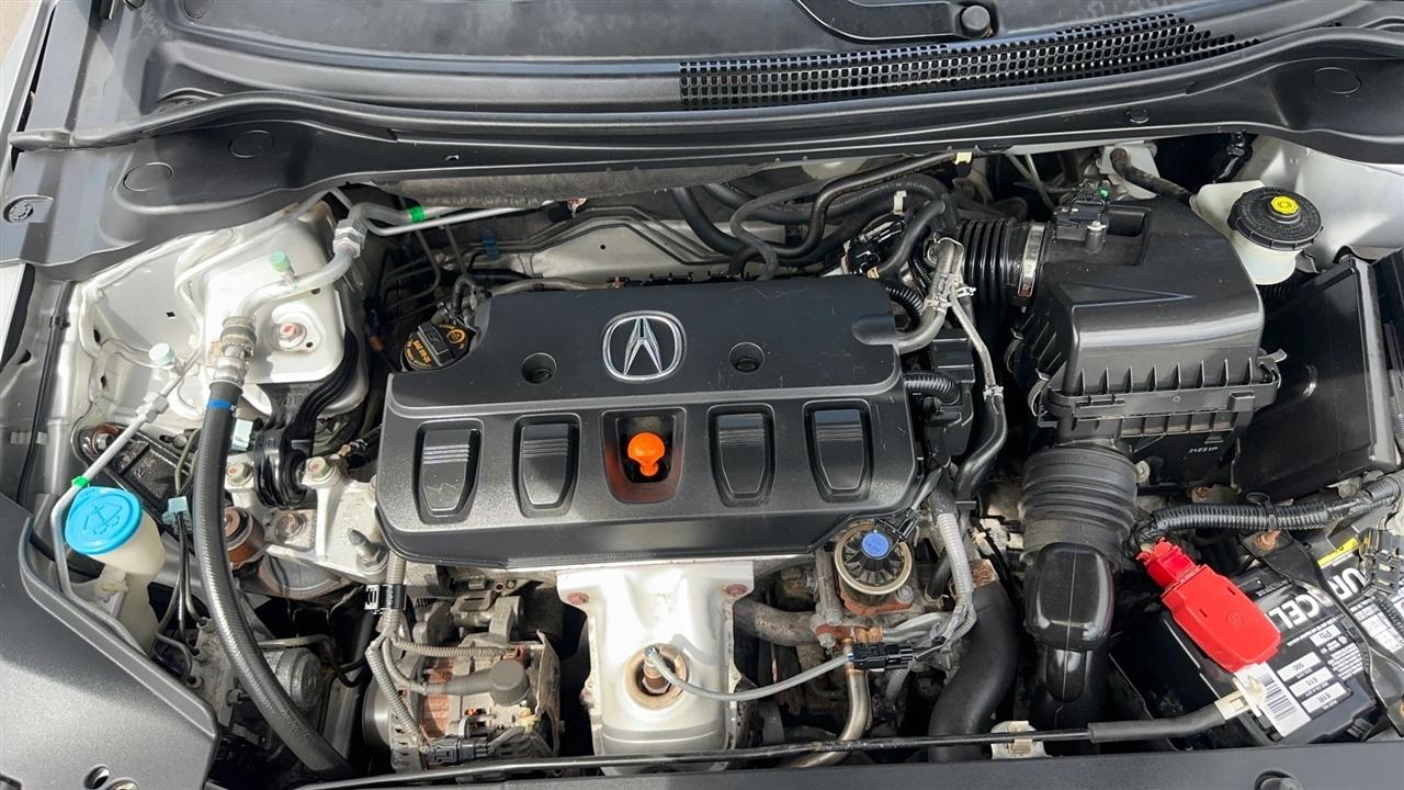 Acura ILX 4dr Sdn 2.0L 2013